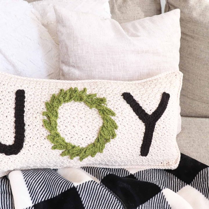 Image for Free Crochet Christmas Pillow Pattern