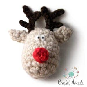 13 Simple DIY Ornaments for Christmas Using Yarn - Easy Crochet Patterns