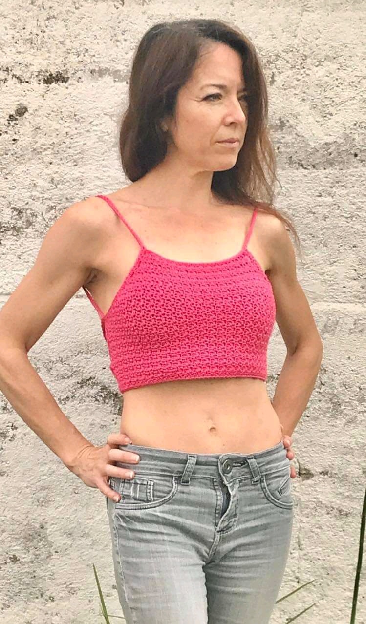 Easy Backless Crochet Crop Top (Written Pattern Included) 