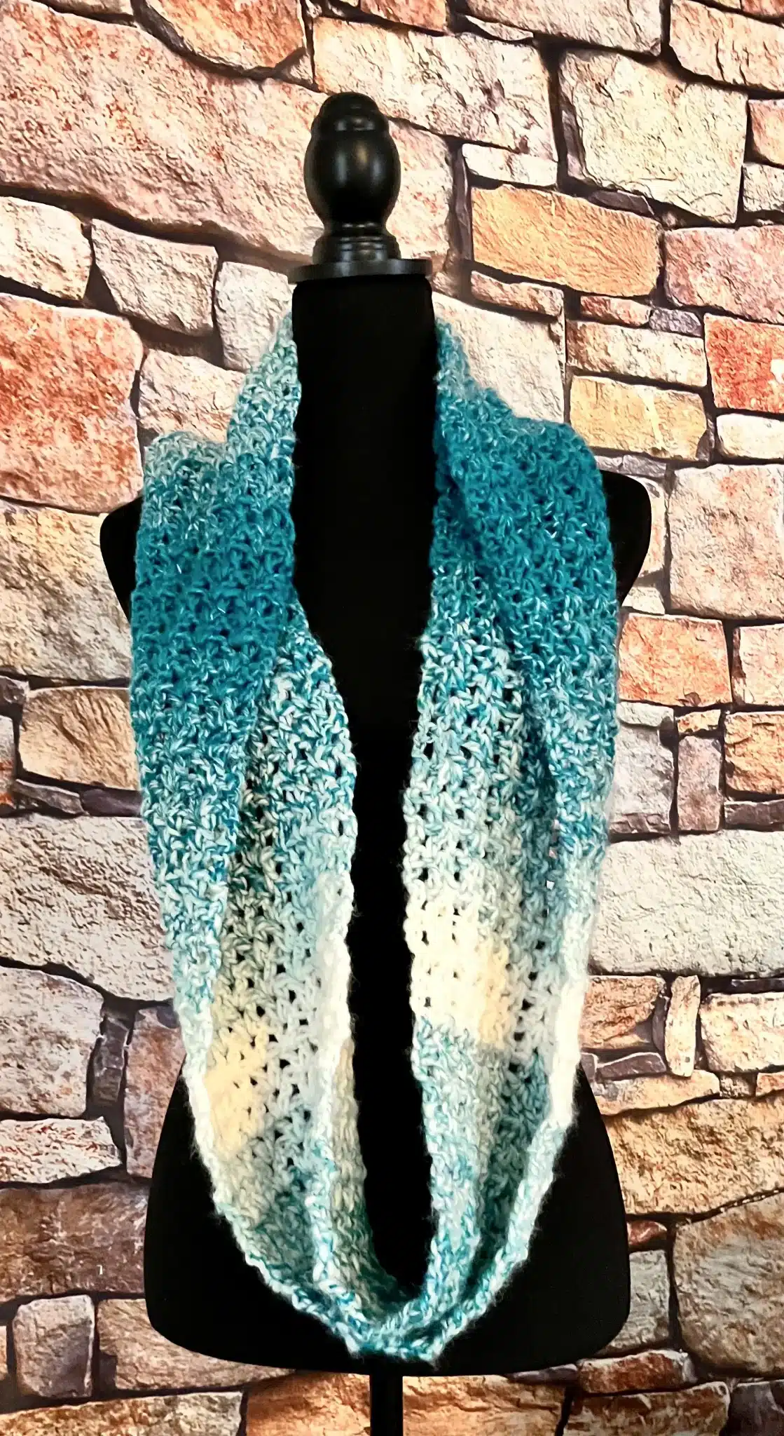 KristinesCrochets : Speckled Infinity Scarf - Free Crochet Pattern