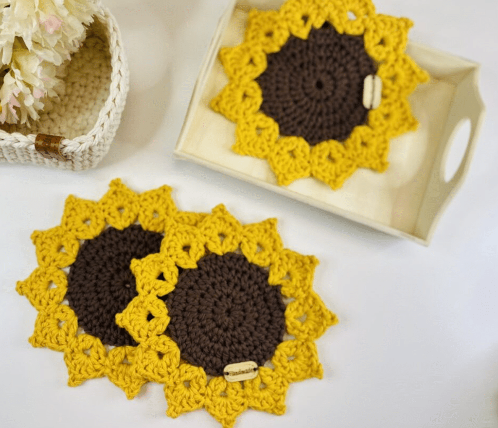 16 Fall Crochet Coasters for Relaxing Evenings with Cup of Tea – Free  Crochet Patterns