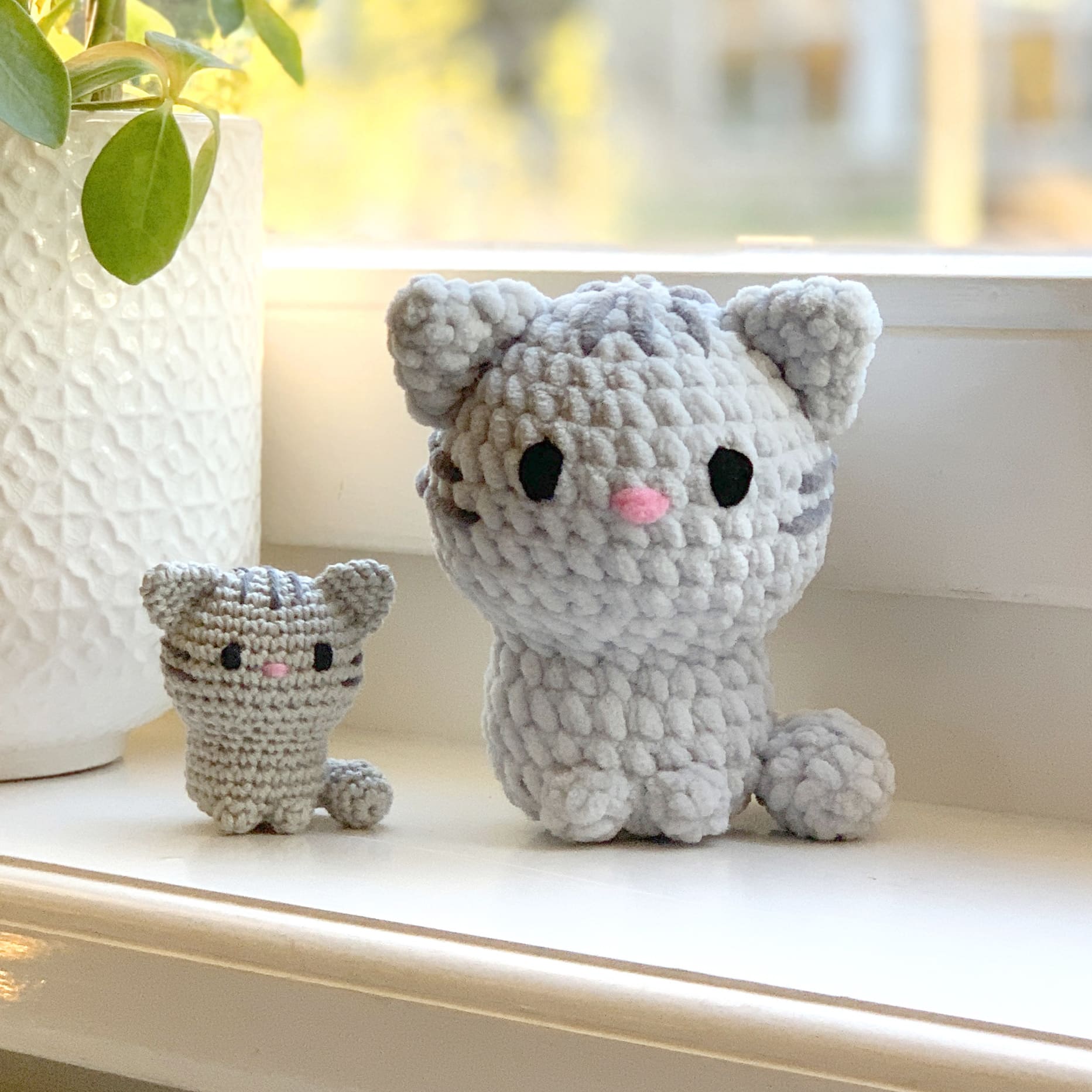 How to crochet with fluffy yarn - DIY Fluffies Amigurumi crochet