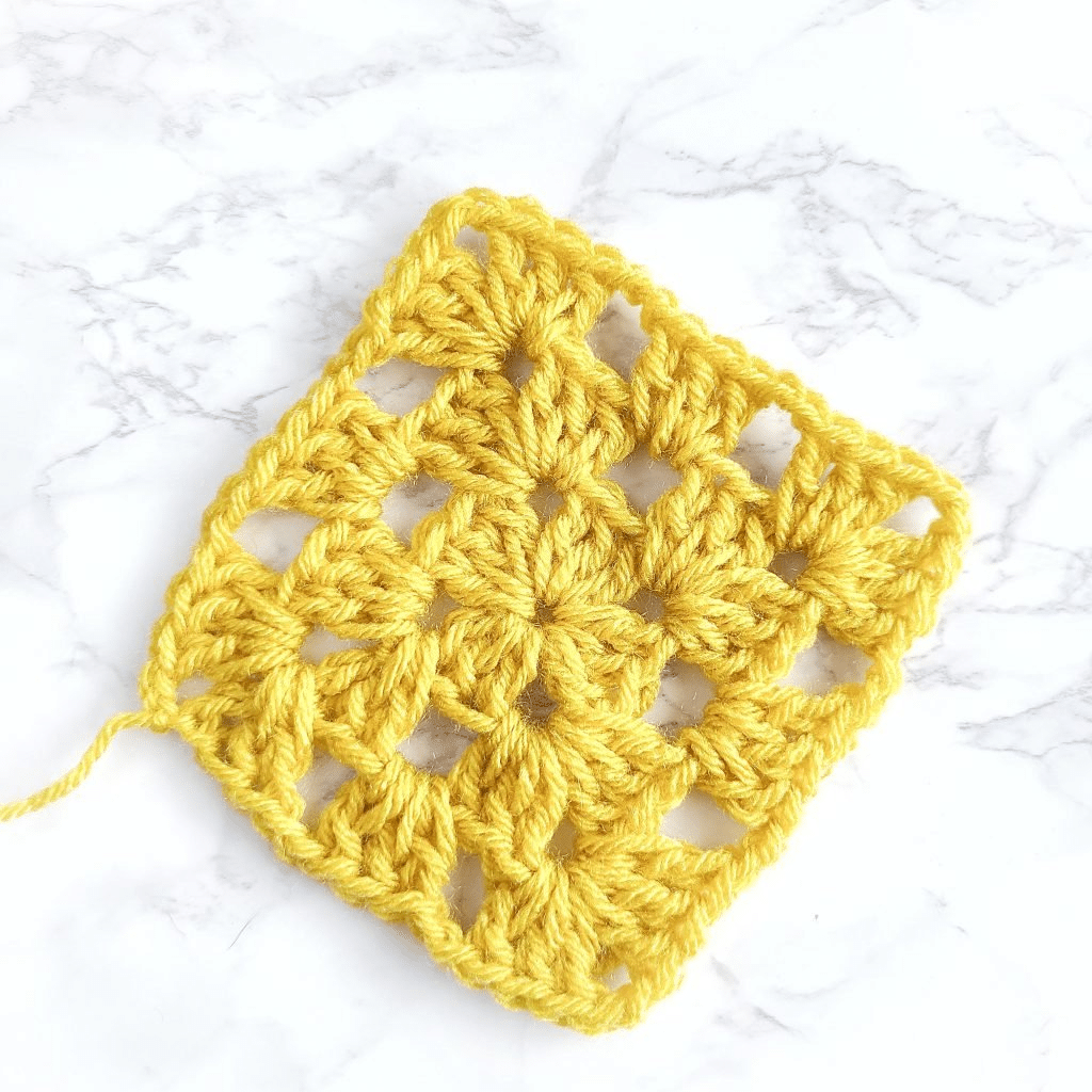 How to Crochet a Granny Square - Easy Crochet Patterns