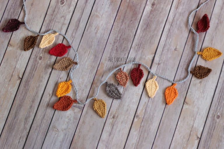 5 Crochet Patterns For Thanksgiving (All Free)