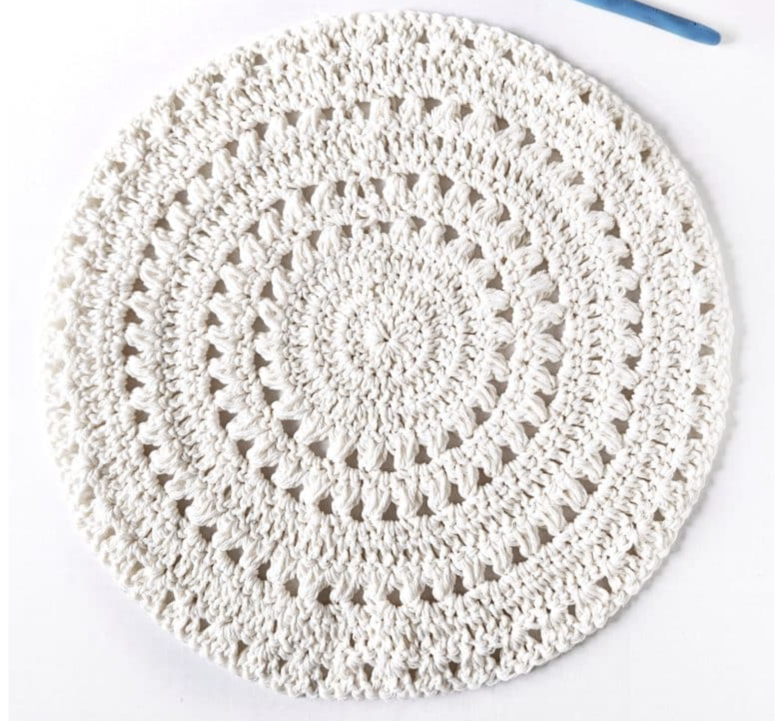 Free Crochet Doily Pattern & Video Tutorial - Easy Crochet