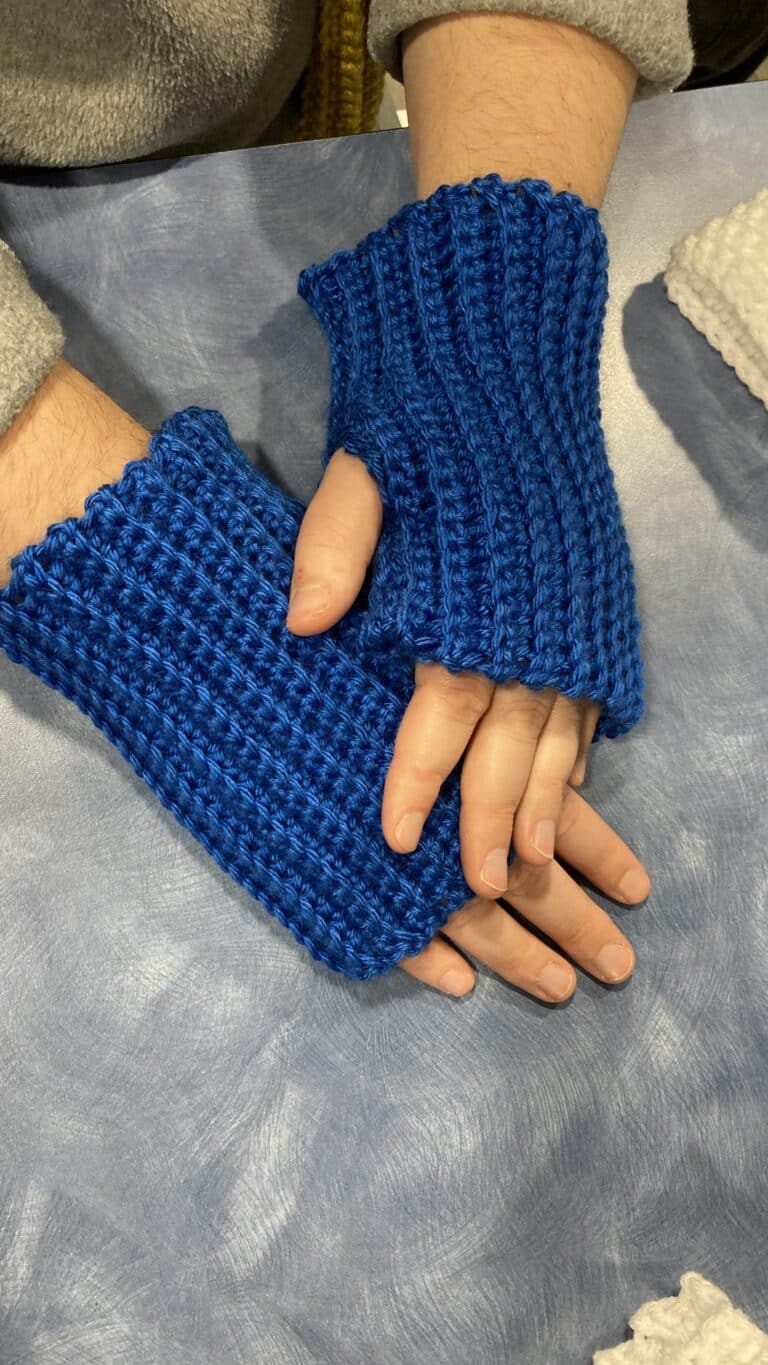 Quick and Easy Beginner Fingerless Gloves Crochet Pattern