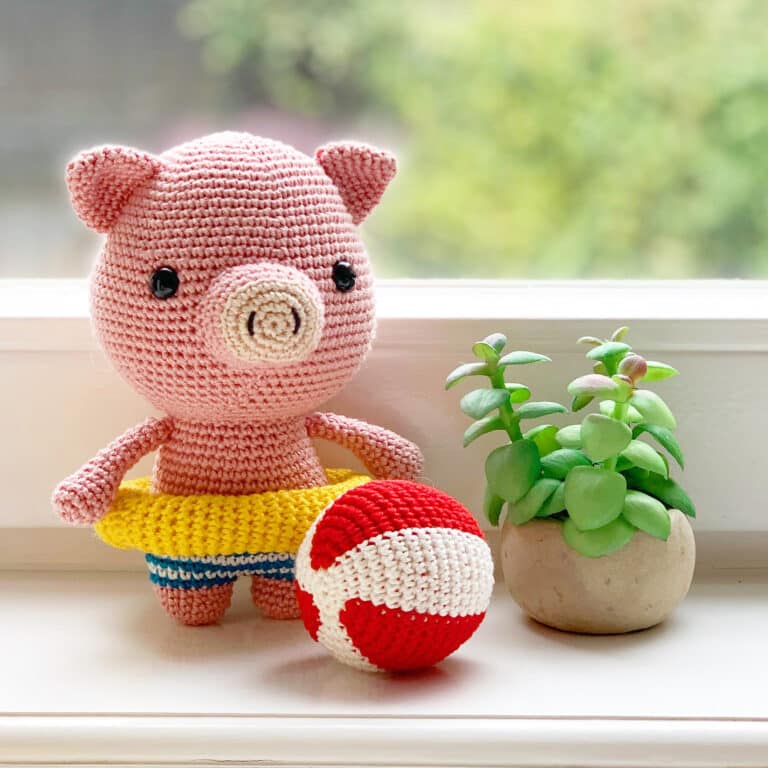 Billie the Pig Amigurumi