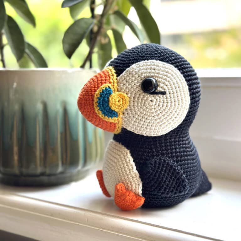 Molly the Puffin Amigurumi
